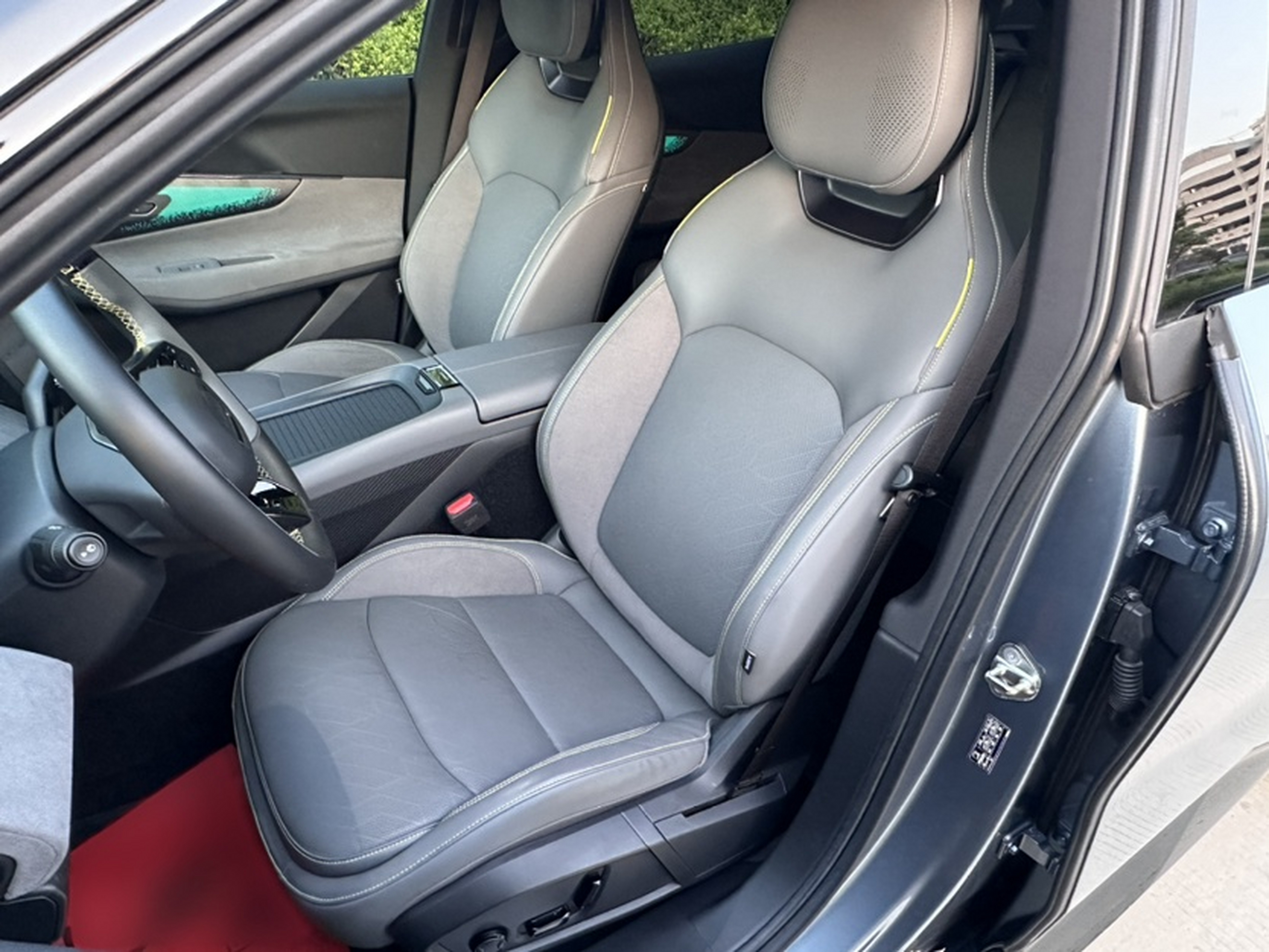 Interior delantero