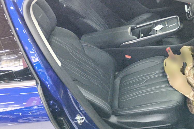 Used Buick LaCrosse 2025 Platinum Avia Edition