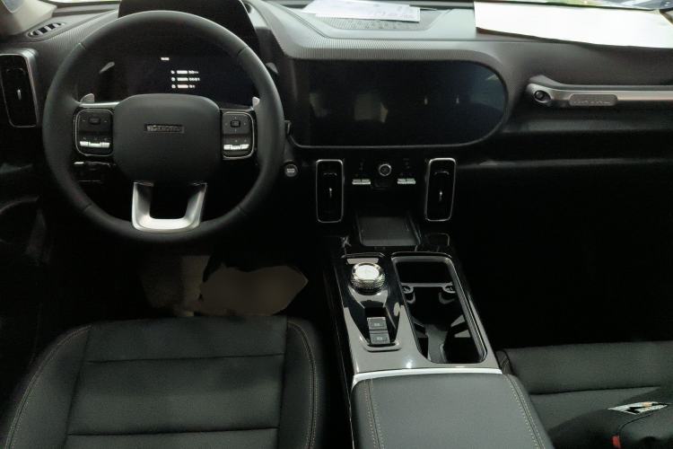 Used Haval DARGO 2021 2.0T DCT 4x4 Chinese Rural Dog Edition Center Console