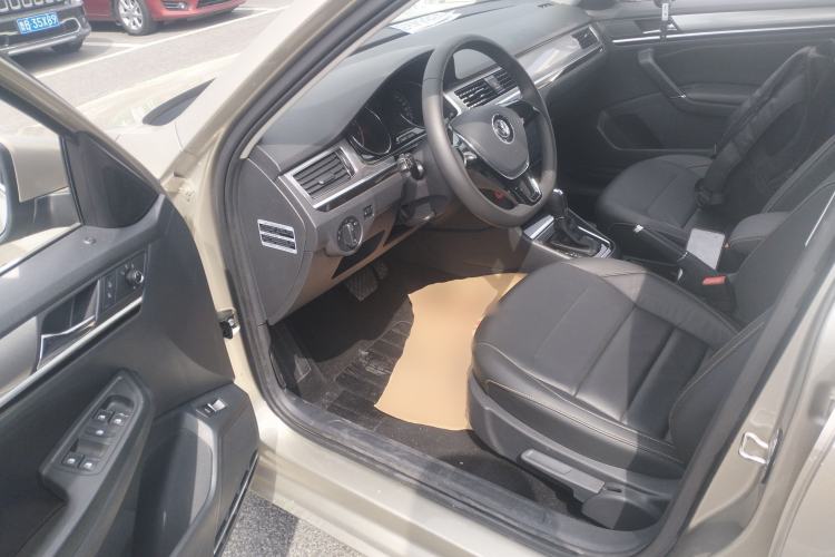 Used Volkswagen Bora 2016 1.6L Automatic Comfort Model Driver Seat