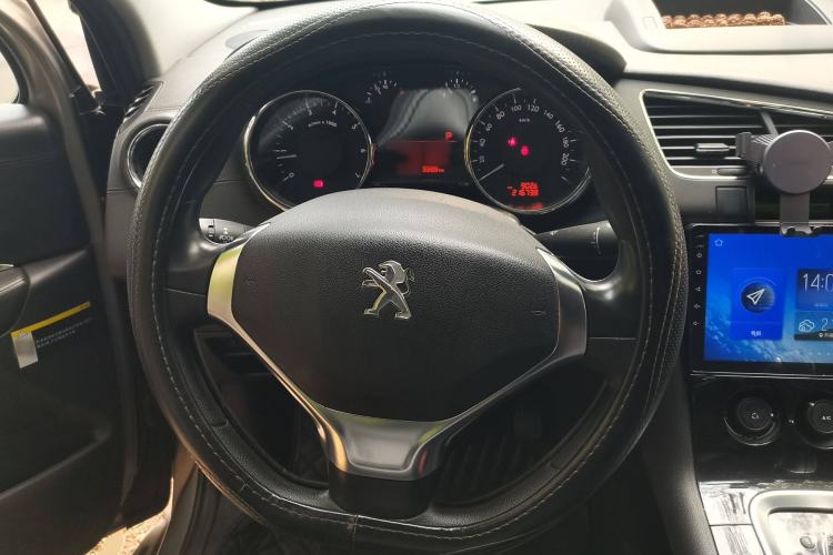 Used Peugeot 3008 2015 2.0L Automatic Classic Edition