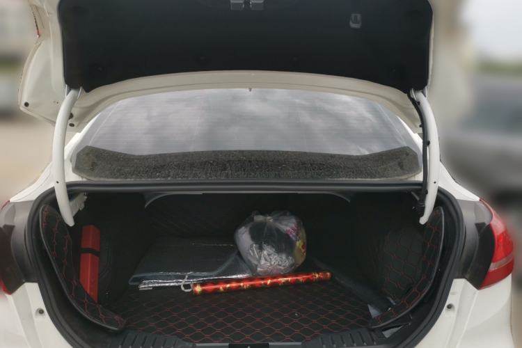 Used Ford Focus 2017 Sedan 1.6L Automatic Fashion Edition Smart Drive Version
