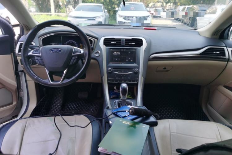 Used Ford Mondeo 2013 2.0L GTDi 200 Luxury Model
