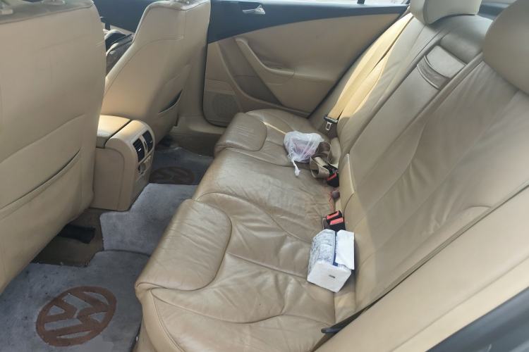 Used Volkswagen Magotan 2009 1.8 TSI DSG Comfort Edition Left Rear Seat