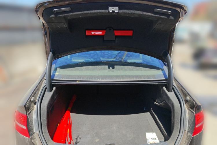 Used Audi A4L 2016 35 TFSI Automatic Comfort Model Trunk