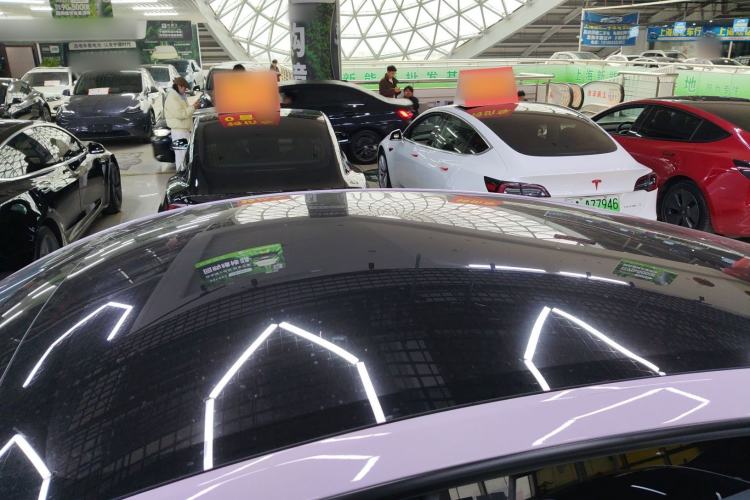 Used Tesla Model Y 2025 Rear-Wheel-Drive Version