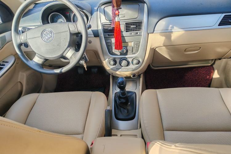 Used Buick Excelle 2013 1.5L Manual Classic Model
