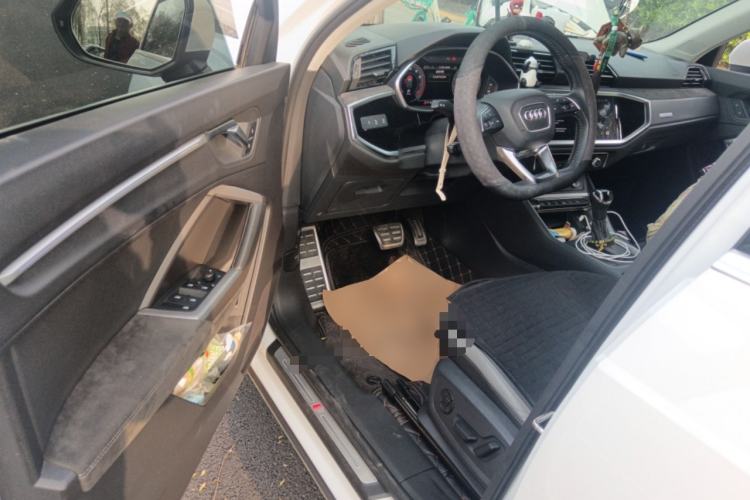 Used Audi Q3 2021 40 TFSI Fashion Dynamic Model