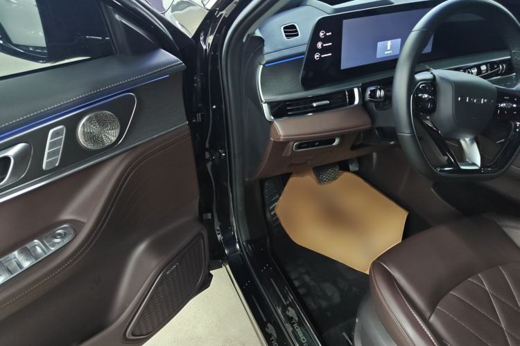 Used Chery Tiggo 8 PRO 2024 Champion Edition 390T Four-Wheel Drive Peak Version 5 Seats
