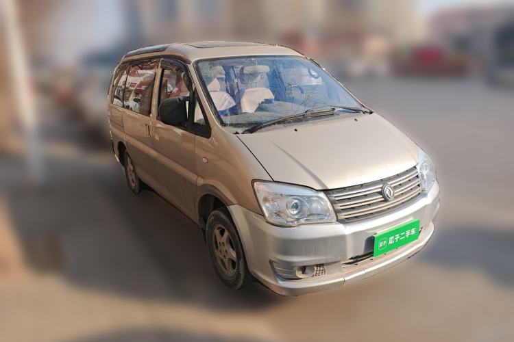 Used FORTHING Lingzhi 2015 M3 1.6L 7-Seater Luxury Model
