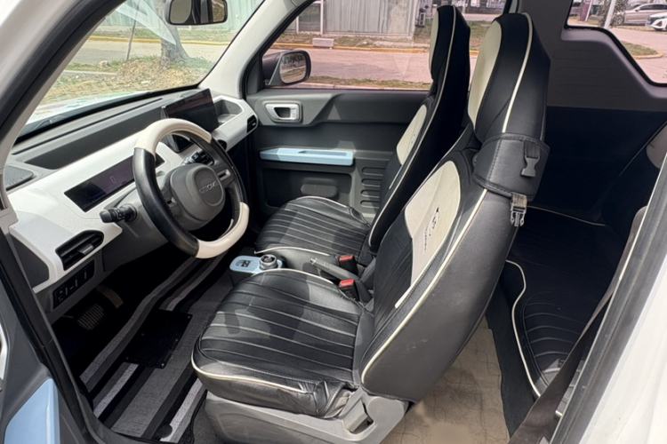 Used Geely Galaxy Panda 2023 Panda Mini 120km Super Cute Bear
