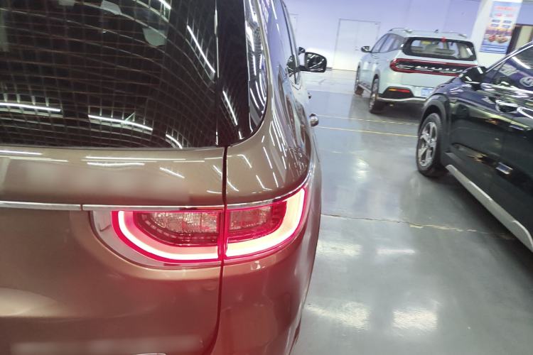 Used Jeep Grand Commander 2018 2.0T Four-Wheel Drive Smart Enjoyment Version China V Emission Standard Exterior 3