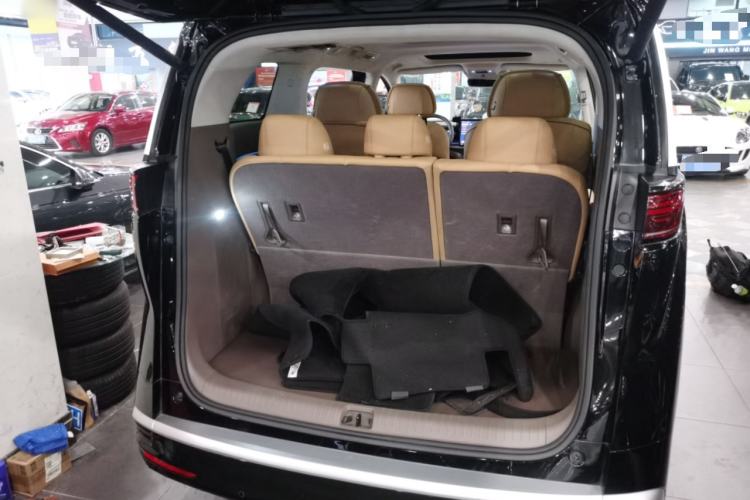 Used Denza D9 2022 DM-i 970 Four-Wheel Drive Flagship Model
