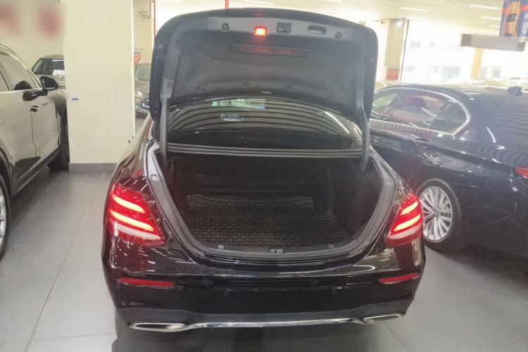 Used Mercedes-Benz E-Class 2019 Restyled E 300 L Sporty and Stylish Edition