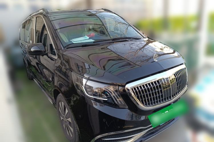 Used Mercedes-Benz Vito 2021 2.0T Business Version 7 Seats Front Right 45 Deg