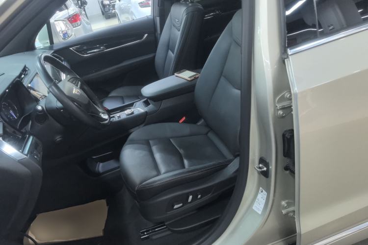 Used Cadillac XT6 2021 2.0T Six-Seater Four-Wheel-Drive Luxury Version