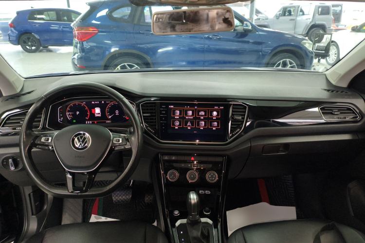 Used Volkswagen T-ROC 2021 280TSI DSG Two-Wheel Drive Comfort Connect Edition
