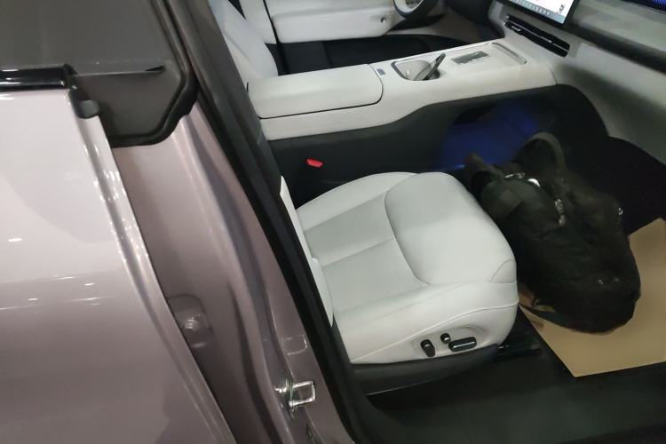 Used XPeng G6 2025 625 Long-Range Max Flagship Edition
