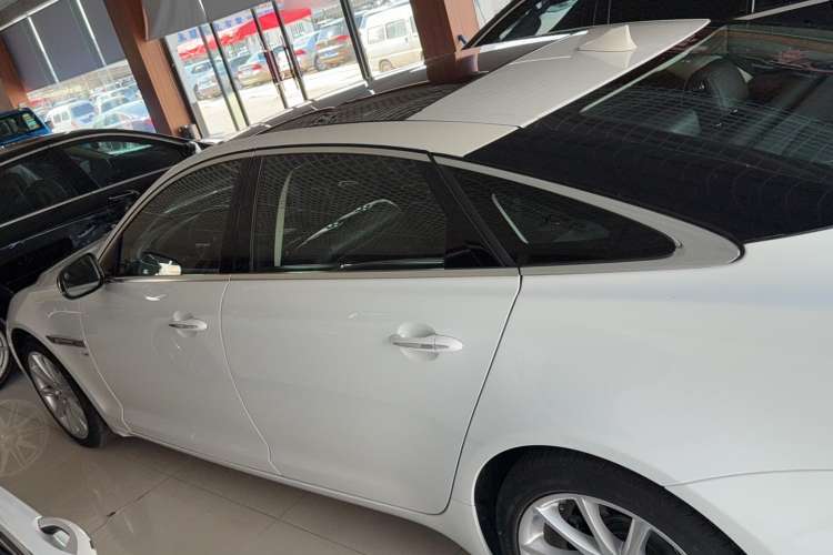 Used Jaguar XJ 2015 XJL 3.0 SC Four-Wheel Drive Panoramic Business Edition
