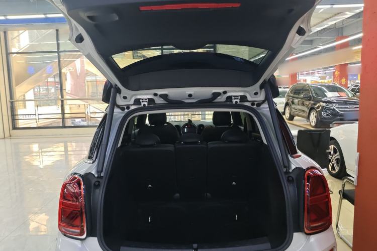 Used MINI Countryman 2022 1.5T COOPER ALL4 Connoisseur Trunk