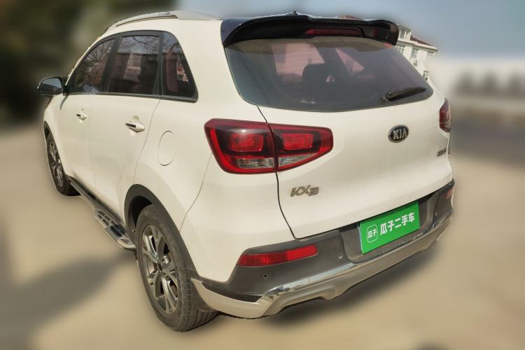 Used Kia KX3 2015 2.0L Automatic Two-Wheel Drive DLX Rear Left 45 Deg