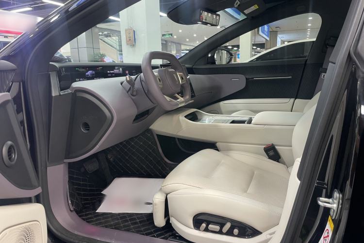 Used Avatr 12 2025 Max Extended-Range Edition Interior 1