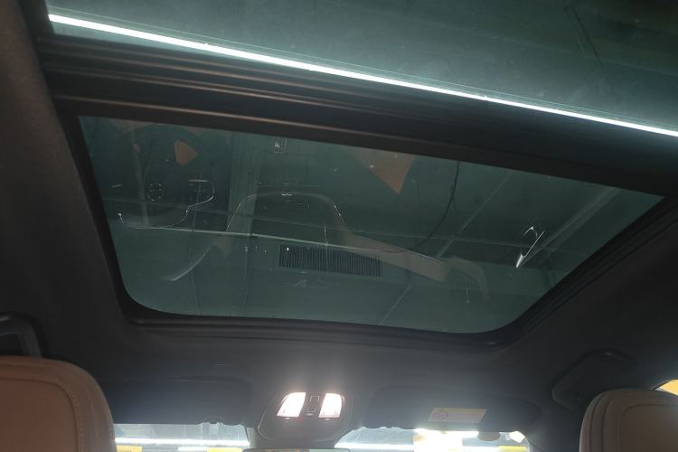 Used Volvo XC60 New Energy 2025 Plug-in Hybrid Long-Range All-Wheel Drive Smart & Luxurious Edition
