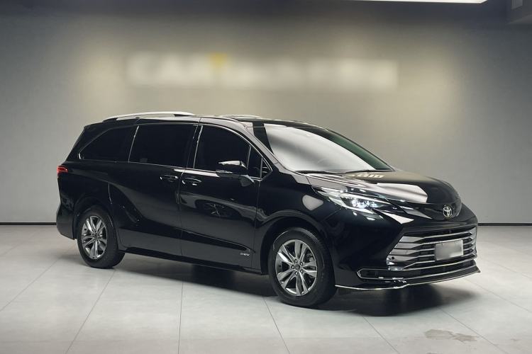 Used Toyota Sienna 2024 2.5L Hybrid Comfort Edition
