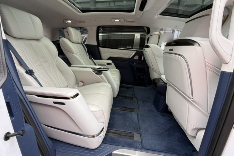 Used Buick Century 2023 2.0T Six-Seater Yinshi Edition
