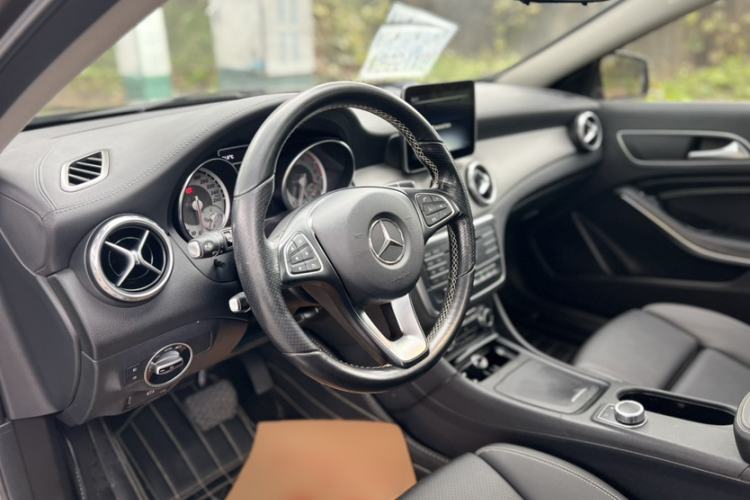 Used Mercedes-Benz GLA 2016 GLA 200 Fashion Model