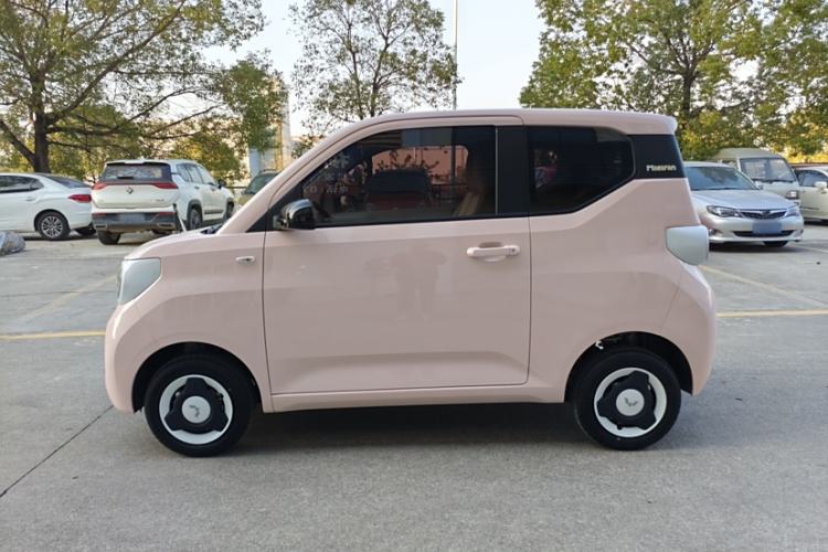 Used Wuling Hongguang MINIEV 2024 3rd Generation 215km Youth Edition
