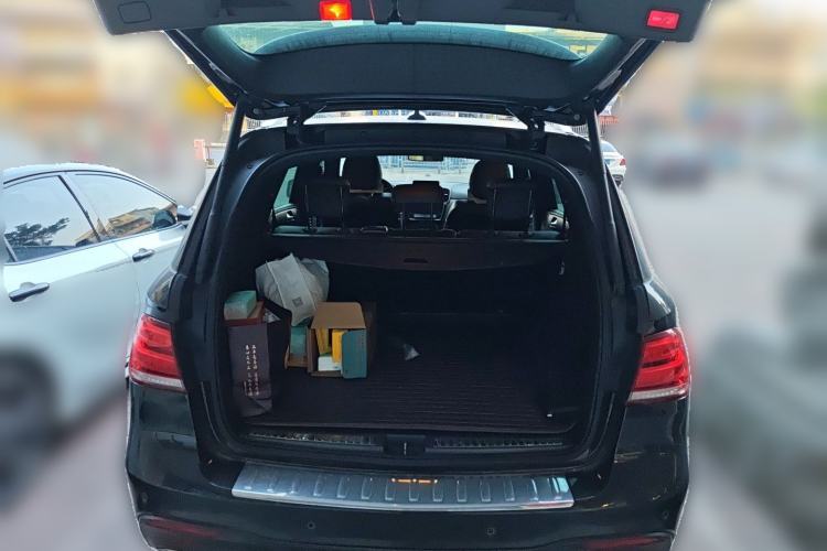 Used Mercedes-Benz GLE 2017 GLE 400 4MATIC Trunk