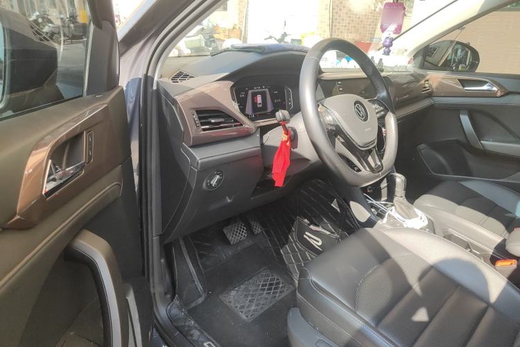 Used Volkswagen Tharu 2021 330TSI Four-Wheel Drive Flagship Edition
