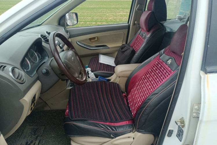 Used JMC Yuhu 7 2012 2.4T Two-Wheel Drive Manual Luxury Edition JX4D24
