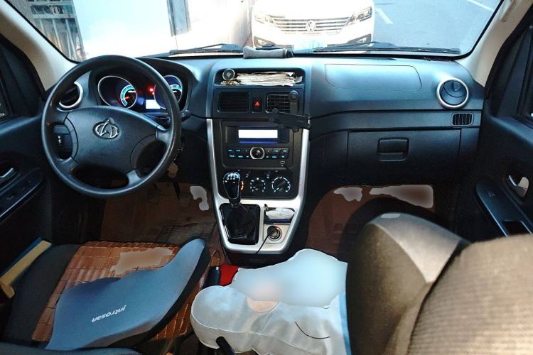 Used CHANGAN KAICHENG Ruixing M70 2018 1.5L Comfort Model Flat-Top Hatchback DAM15DL
