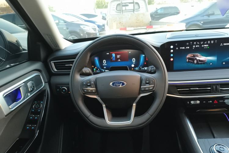 Used Ford Explorer 2024 2.3T EcoBoost Four-Wheel Drive Titanium Edition 7 Seats