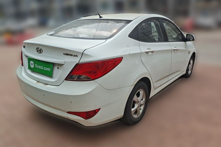Used Hyundai Verna (older generation) 2014 1.4L Automatic Smart GLS Rear Right 45 Deg