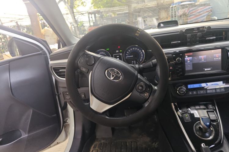 Used Toyota Levin 2016 Dual-Engine 1.8H GS-L E-CVT Leading Edition Steering Wheel