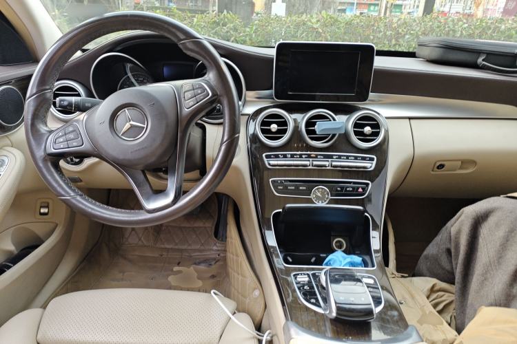 Used Mercedes-Benz C-Class 2015 Facelift C 200 L
