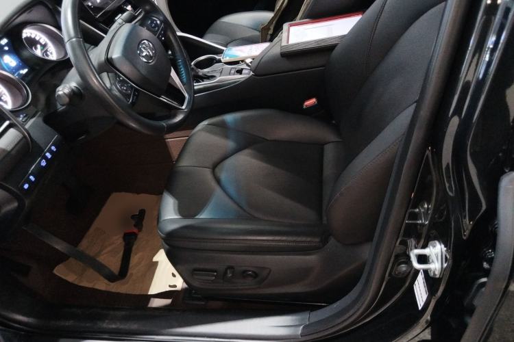 Used Toyota Camry 2023 2.0G Luxury Edition Left Front Seat