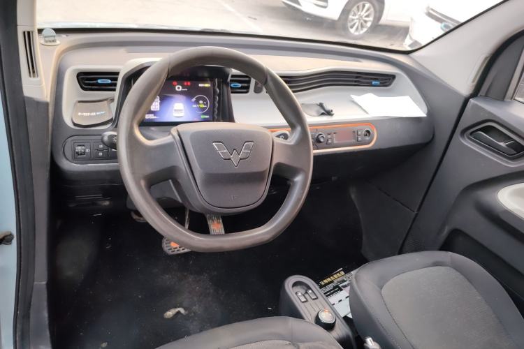Used Wuling Hongguang MINIEV 2022 Enjoy Edition Lithium Iron Phosphate Center Console