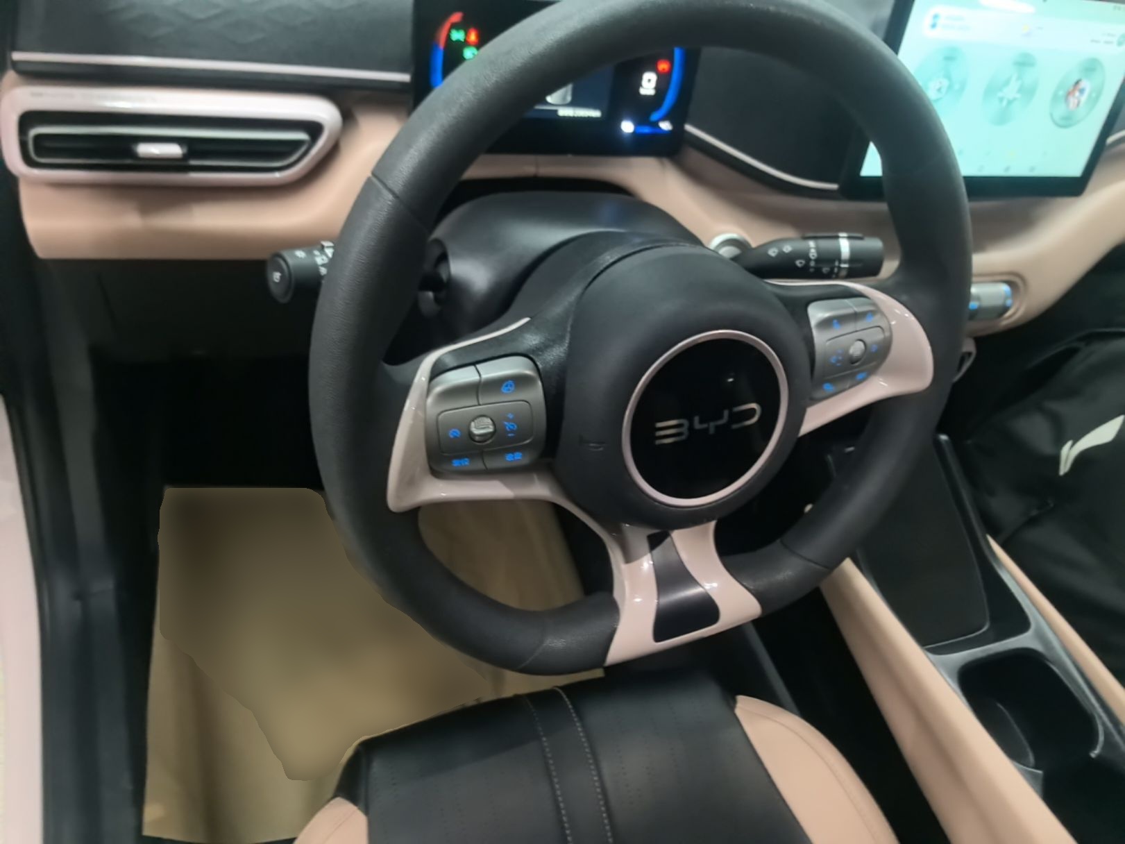 BYD Seagull 2025 305km Active Version — снимка 13