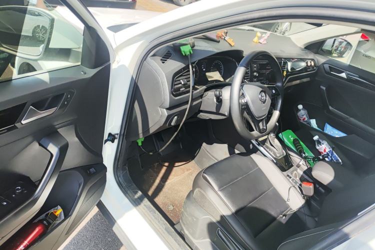 Used Volkswagen T-ROC 2019 280TSI DSG Two-Wheel Drive Comfort Version China VI Standard
