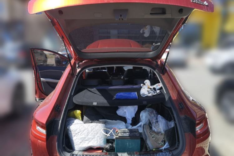 Used Baojun RC-6 2019 1.5T Manual 24-Hour Online Luxury Version Trunk