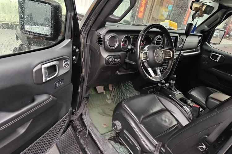 Used Jeep Wrangler 2018 2.0T Sahara Four-Door Edition