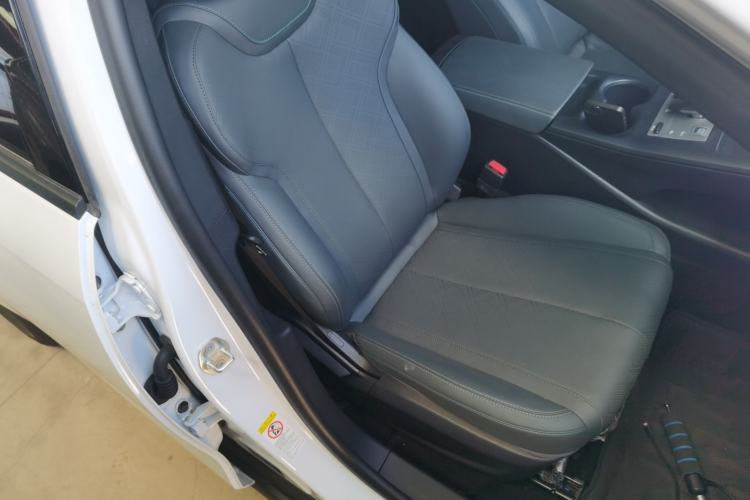 Used BYD Qin PLUS 2025 DM-i Smart Drive 55KM Leading Model Right Front Seat