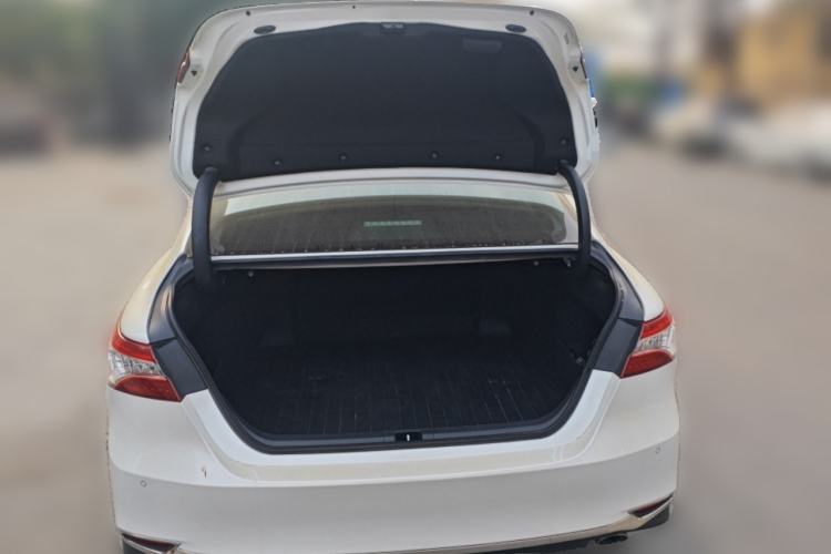 Used Toyota Camry 2021 2.0G Luxury Edition