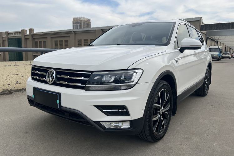 Used Volkswagen Tiguan L 2019 Revised 330TSI Automatic Two-Wheel Drive Smart & Luxury Edition China VI Standard