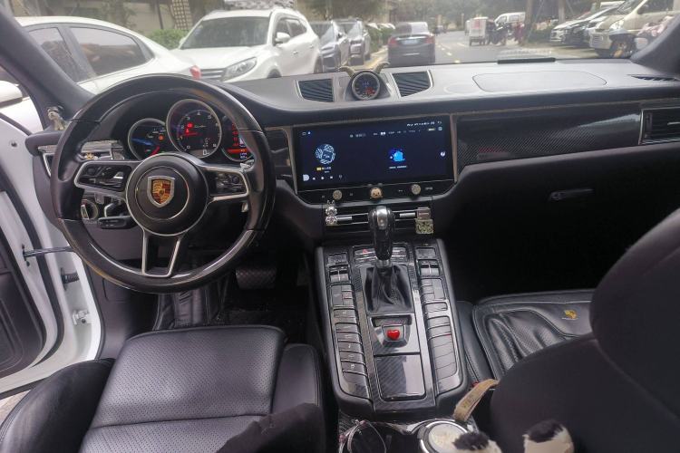 Used Porsche Macan 2014 Macan Turbo 3.6T Center Console