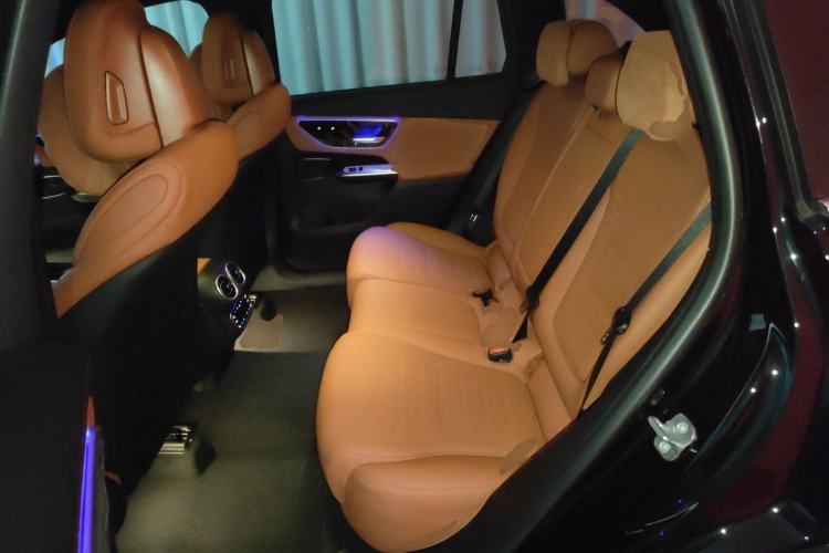 Used Mercedes-Benz GLC 2025 GLC 260 L 4MATIC Dynamic Edition Left Rear Seat